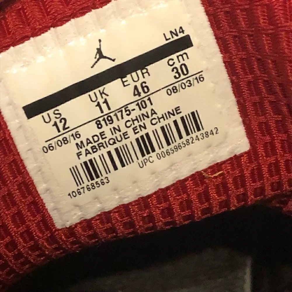 Jordan jumpman team 2 Chicago home mid top shoes sneakers men’s 12